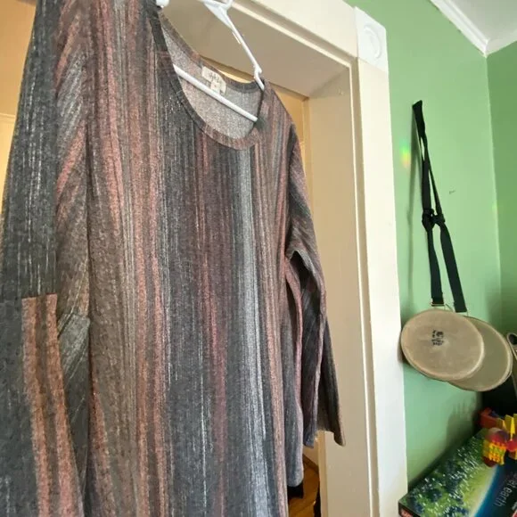 top - Picture 4 of 4